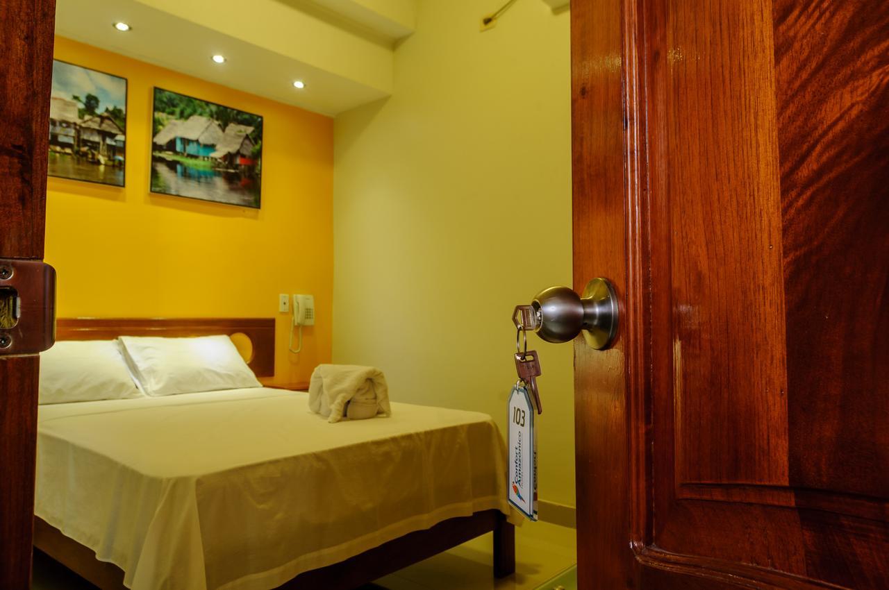 Hotel Confort Amazonico Iquitos Buitenkant foto